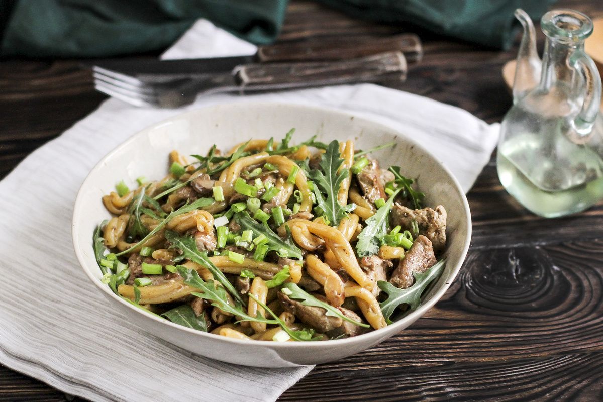 Паста казаречче: удивительное блюдо со свининой и вешенками