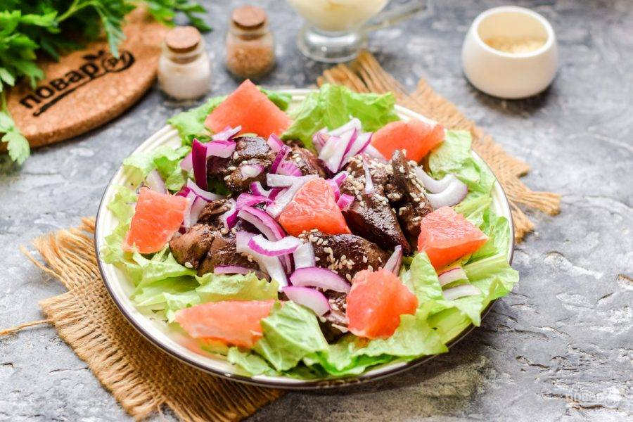 Салат из куриной печени и грейпфрута: яркое сочетание вкусов для вашего стола