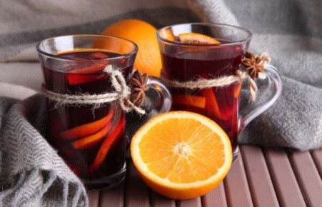 Как согреть душу в зимний вечер: уютный глинтвейн с пряностями