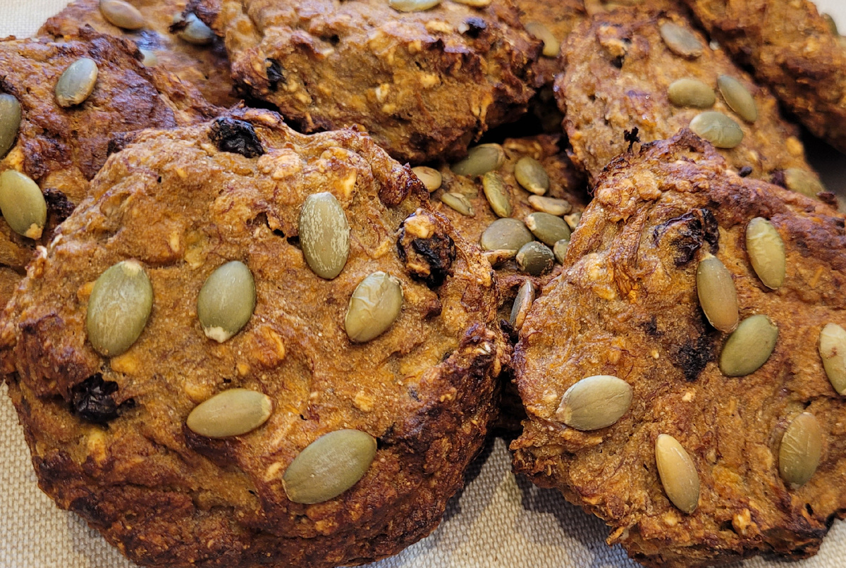 Тыквенное печенье с вишней: идеальное угощение для осени