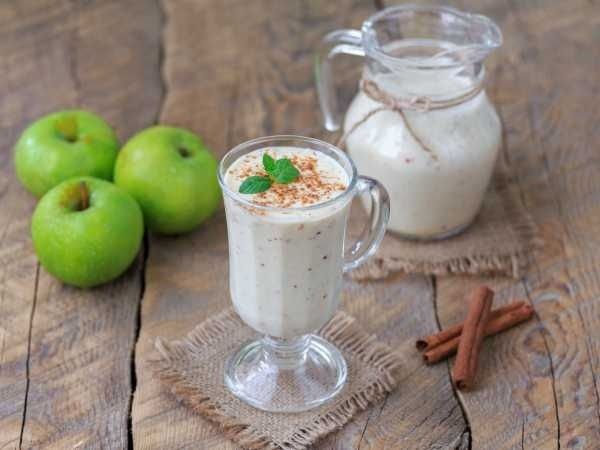 Смухи-смесь: освежающий смузи из яблок и кефира для бодрого дня