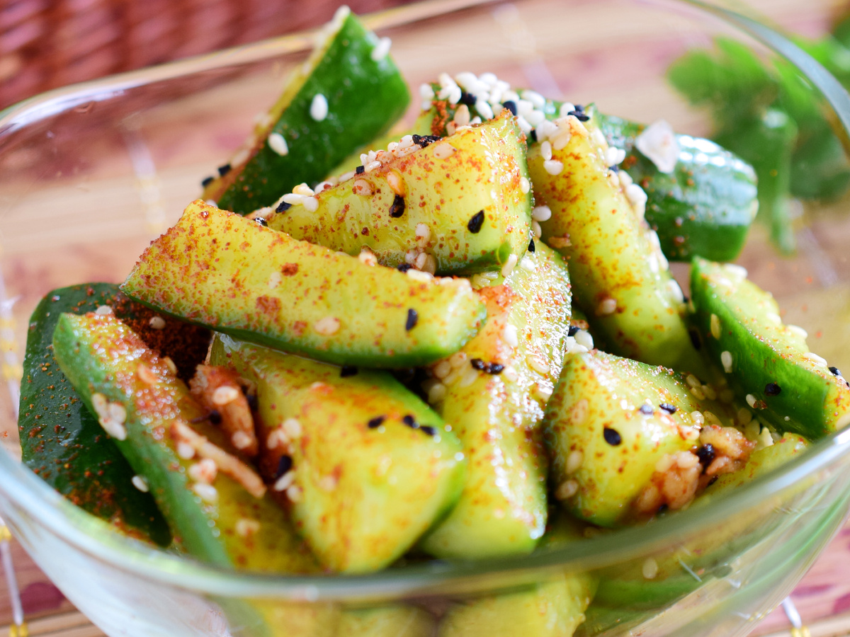 Огурчики по-корейски: секрет быстрой и вкусной закуски на шашлыки