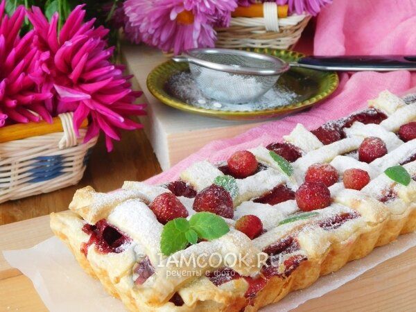 Ароматные пироги из замороженных ягод: 7 простых рецептов