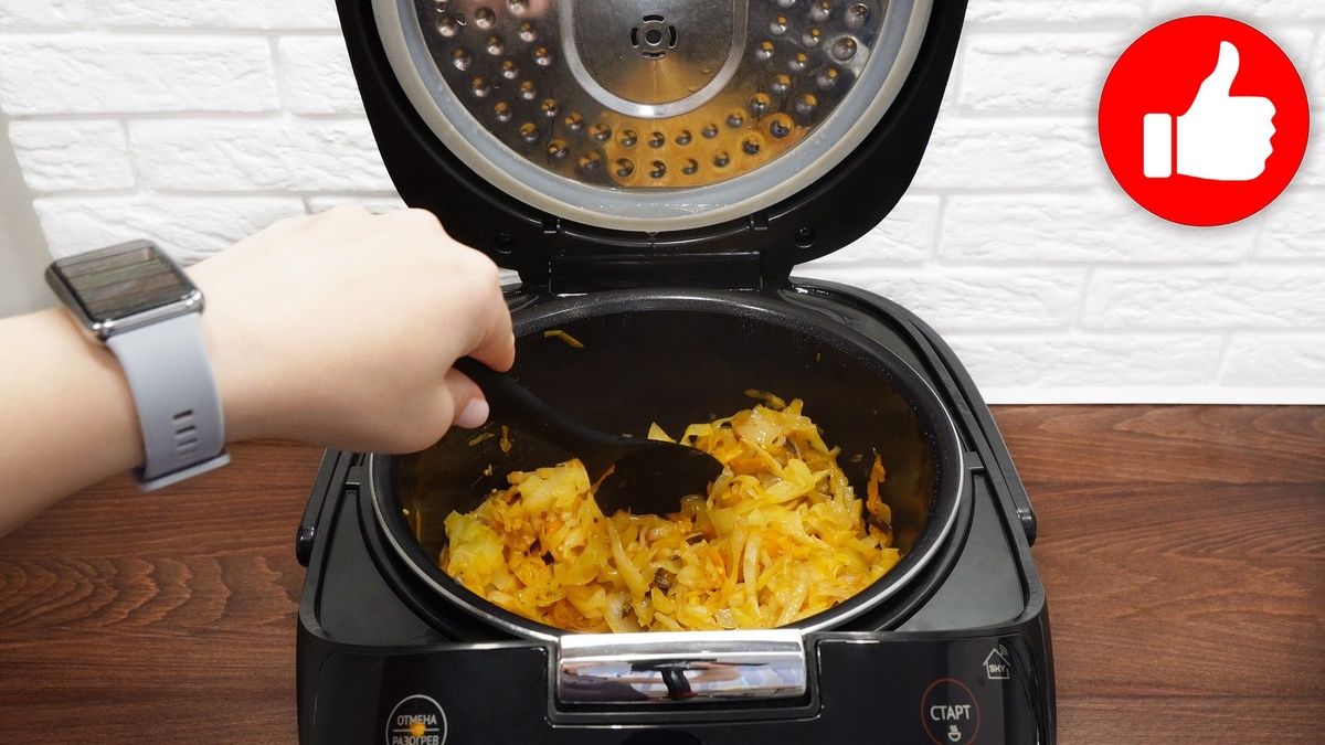 Сытное блюдо из капусты и баклажанов для мультиварки