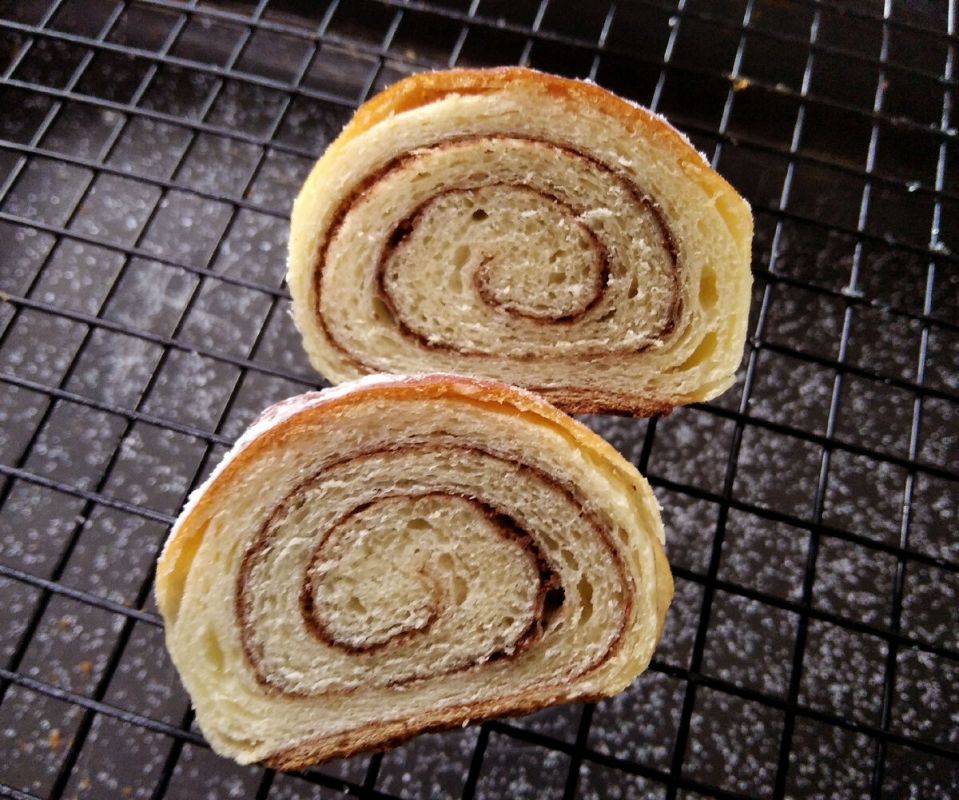 Пушистые булочки, которые порадуют вас за утренним кофе