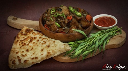 Оджахури: Грузинское блюдо с душой домашнего уюта